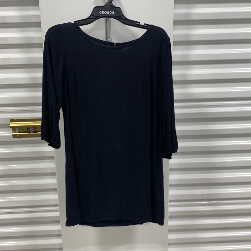Beautiful classic little black dress size medium